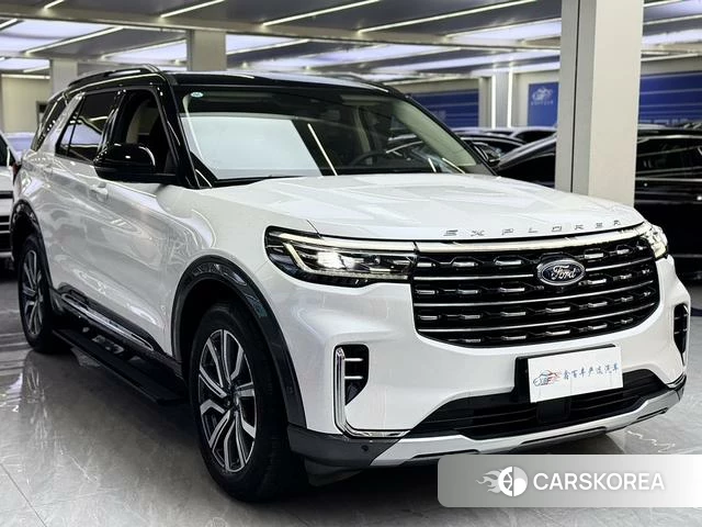 Ford Explorer 2024 Белый из Китая, фото 2