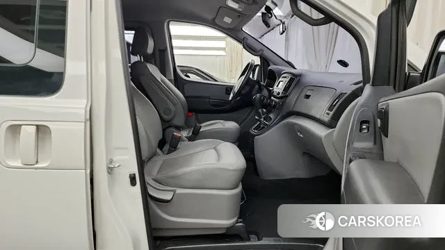 Hyundai The New Grand Starex 2018 Белый из Кореи, фото 2