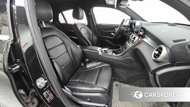 Mercedes-Benz GLC-Class X253 2019 Черный из Кореи, фото 2