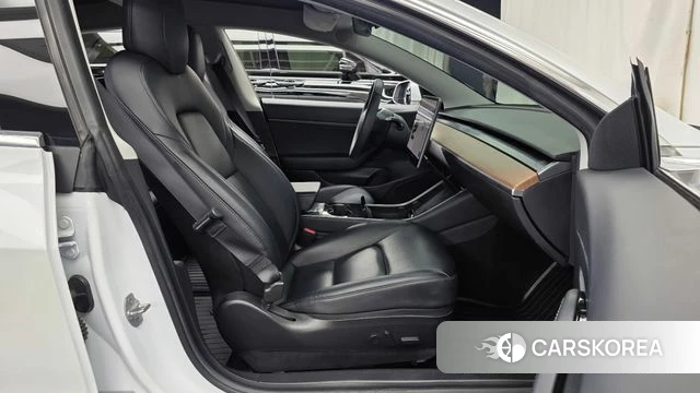 Tesla Model 3 2020 Белый из Кореи, фото 2
