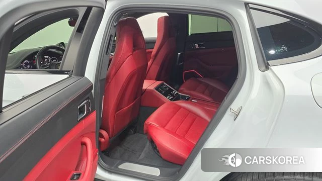 Porsche Panamera (971) 2024 Белый из Кореи, фото 2