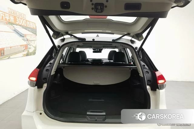 Nissan X-Trail 2021 Белый из Китая, фото 2