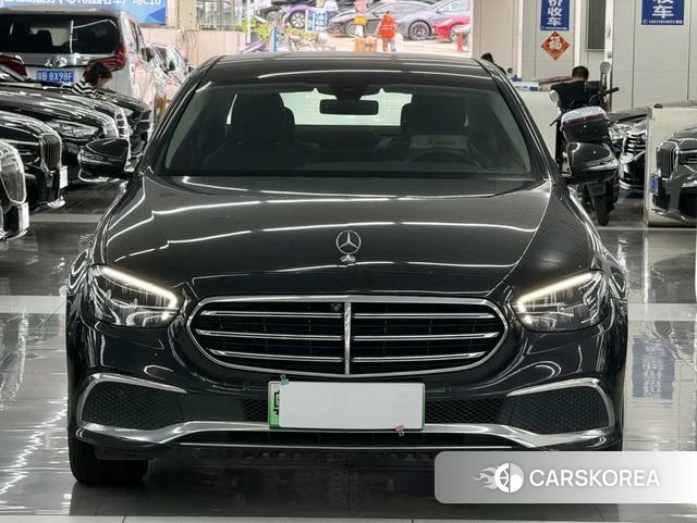 Mercedes-Benz E-Class 2023 Черный из Китая, фото 2