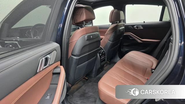 BMW X6 (G06) 2025 Черный из Кореи, фото 2