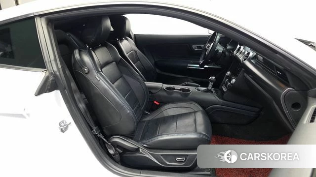 Ford Mustang 2018 Белый из Кореи, фото 2