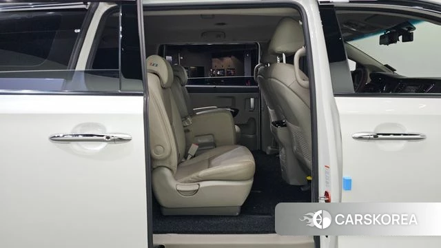 Kia The New Carnival 2019 Белый из Кореи, фото 2