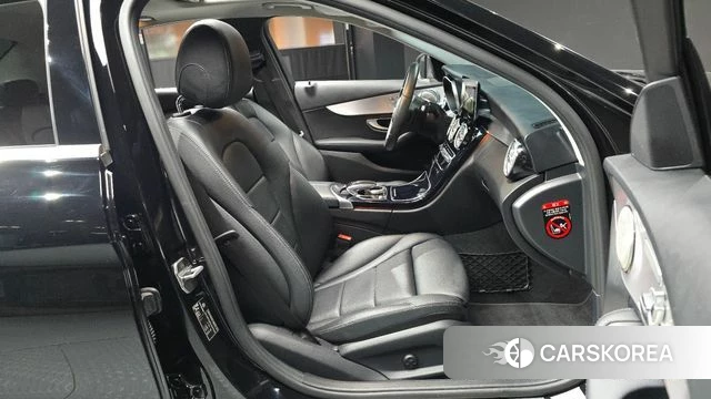 Mercedes-Benz C-Class W205 2020 Черный из Кореи, фото 2