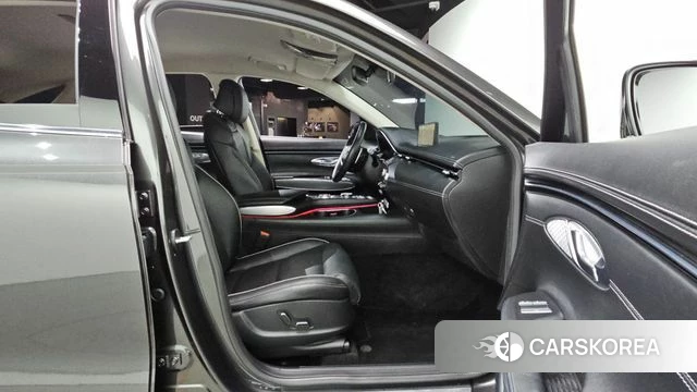 Genesis GV70 2023 Серый из Кореи, фото 2