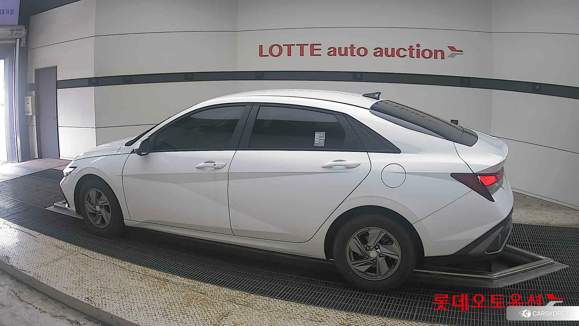 Hyundai Avante 2024 Atlas White из Кореи, фото 2