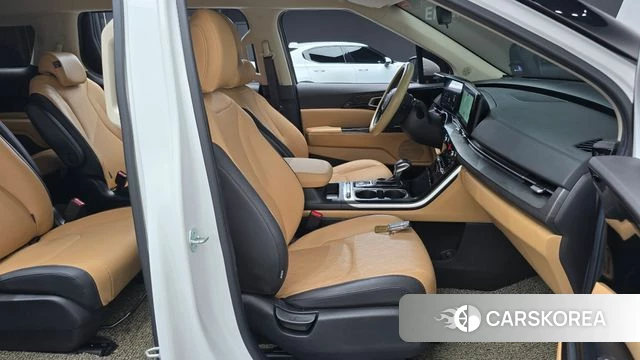 Kia Carnival 4th generation 2023 Белый из Кореи, фото 2