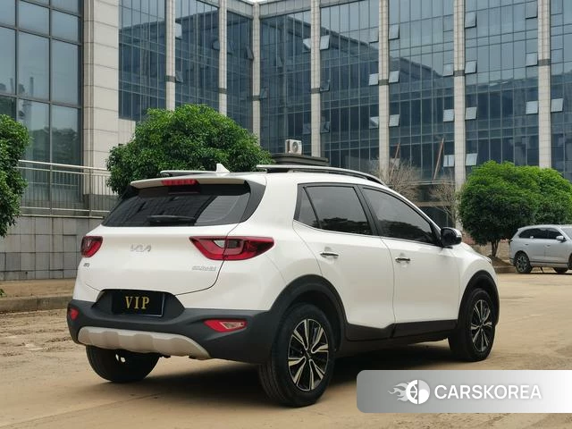 Kia KX1 2021 Белый из Китая, фото 2