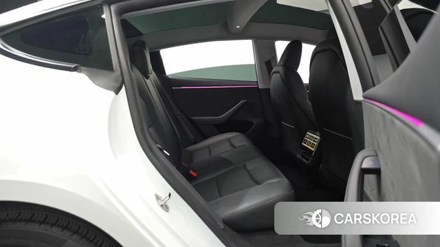 Tesla Model 3 2024 Белый из Кореи, фото 2