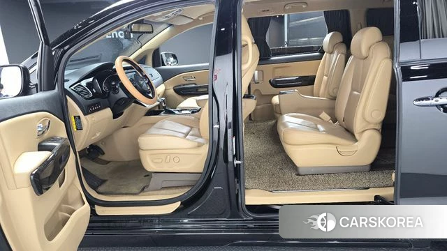 Kia The New Carnival 2019 Черный из Кореи, фото 2