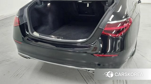Mercedes-Benz S-Class W223 2024 Черный из Кореи, фото 2
