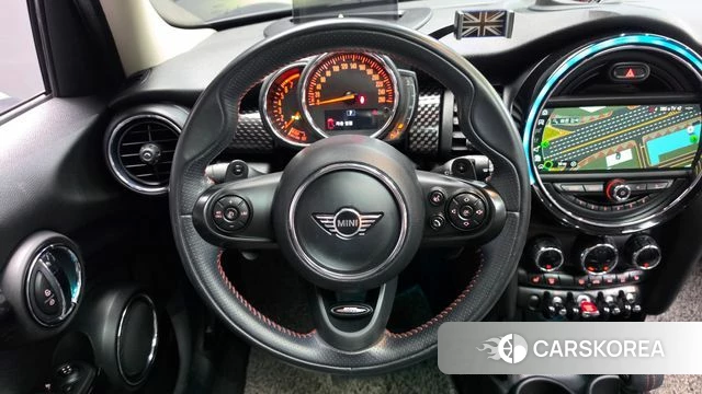 Mini Cooper S 2018 Черный из Кореи, фото 2