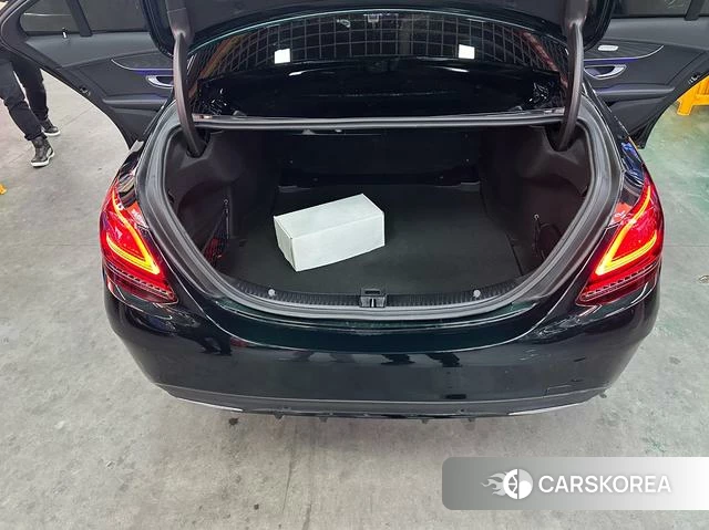 Mercedes-Benz C-class 2021 Зеленый из Китая, фото 2