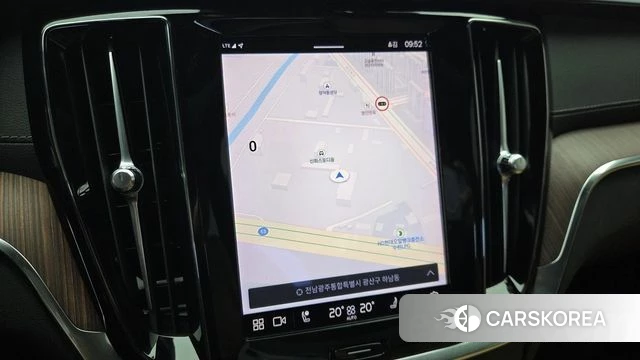 Volvo S60 3rd generation 2024 Белый из Кореи, фото 2
