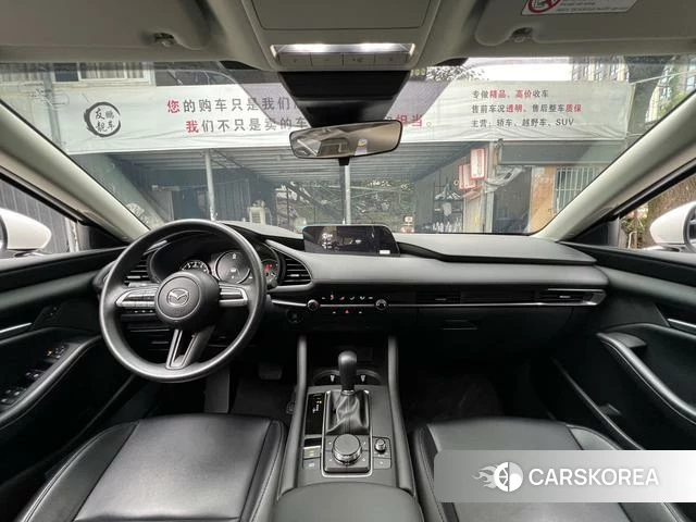 Mazda 3 2024 Белый из Китая, фото 2