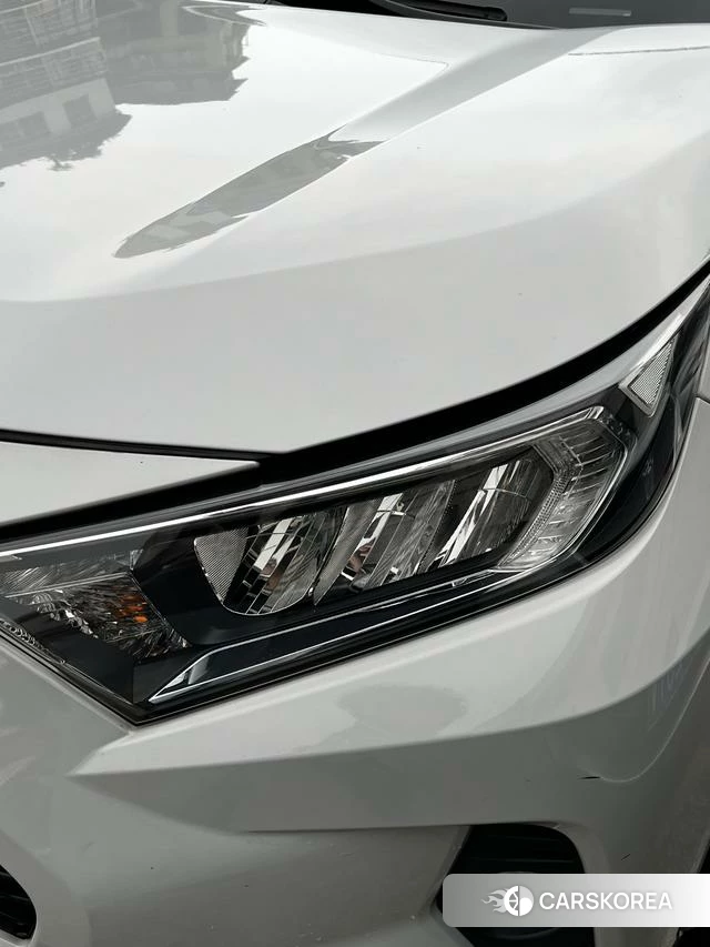 Toyota RAV4 2021 Белый из Китая, фото 2