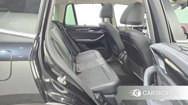 BMW X3 (G01) 2022 Черный из Кореи, фото 2