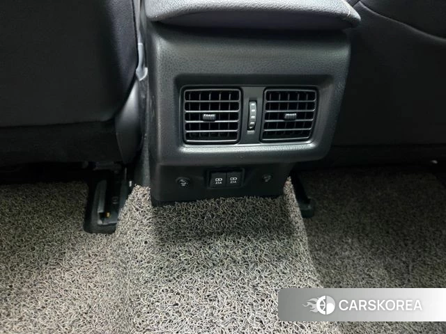 Toyota Camry (XV70) 2019 Коричневый из Кореи, фото 2