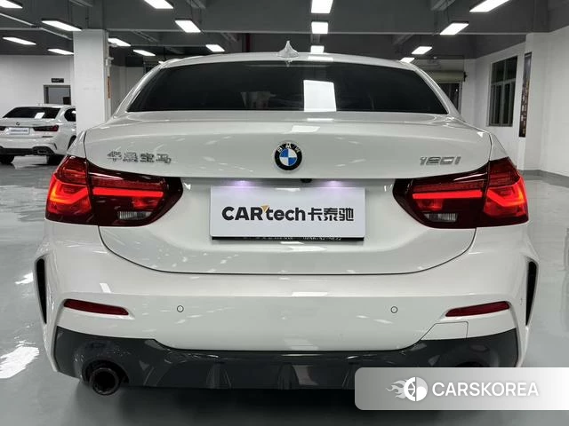 BMW 1 series 2023 Белый из Китая, фото 2