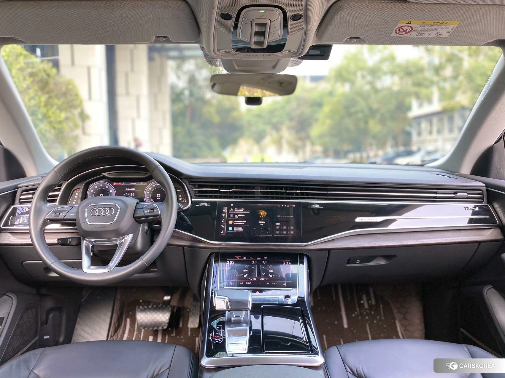 Audi Q8 2020 Черный из Китая, фото 2
