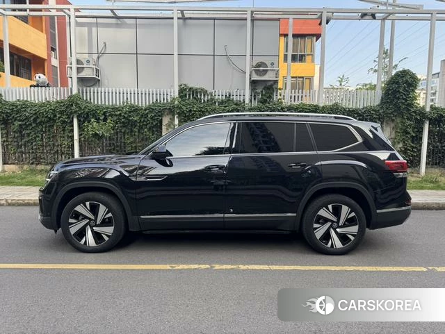 Volkswagen Teramont 2024 Черный из Китая, фото 2