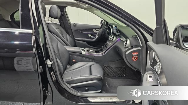Mercedes-Benz C-Class W205 2019 Черный из Кореи, фото 2