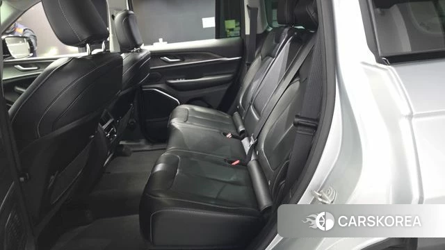 Jeep Grand Cherokee (WL) 2023 Серебряный из Кореи, фото 2