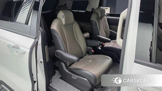 Kia The New Carnival 4th Generation 2025 Белый из Кореи, фото 2