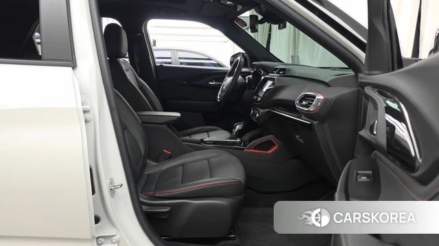 Chevrolet (GM Daewoo) Trailblazer 2022 Белый из Кореи, фото 2