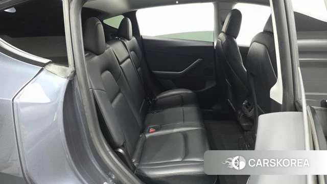 Tesla Model Y 2021 Серый из Кореи, фото 2