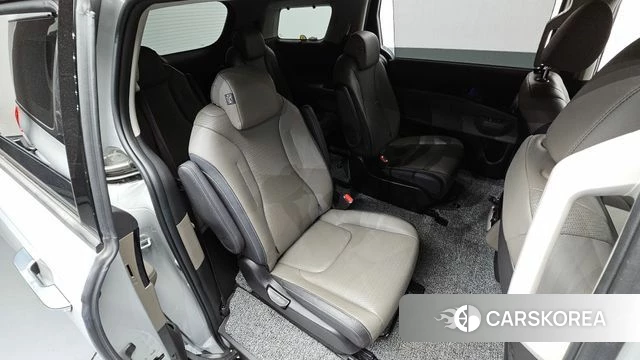 Kia The New Carnival 4th Generation 2024 Серый из Кореи, фото 2