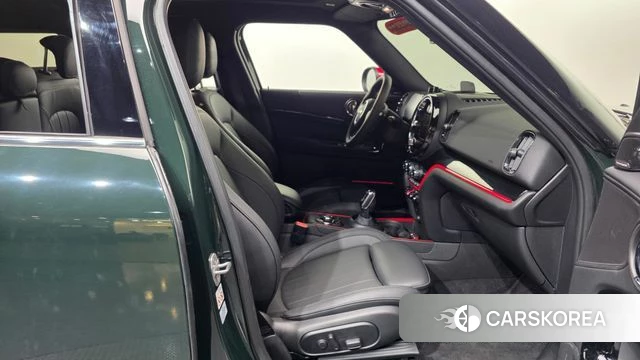 Mini Cooper S Countryman 2023 Зеленый из Кореи, фото 2