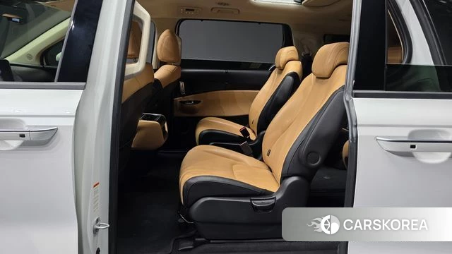 Kia Carnival 4th generation 2023 Белый из Кореи, фото 2