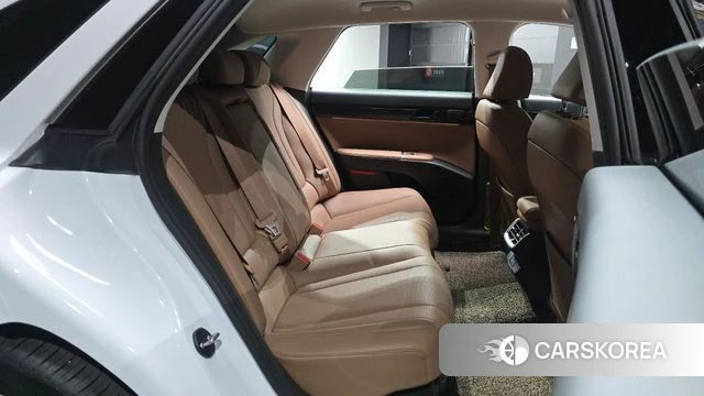 Hyundai Grandeur Hybrid (GN7) 2026 Белый из Кореи, фото 2