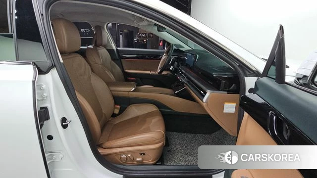 Hyundai Grandeur Hybrid (GN7) 2023 Белый из Кореи, фото 2