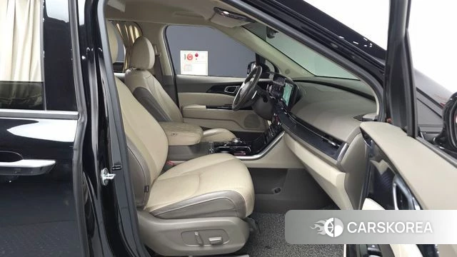 Kia Carnival 4th generation 2022 Черный из Кореи, фото 2