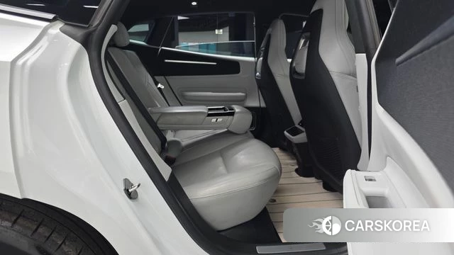 Polestar Polstar 4 2025 Белый из Кореи, фото 2