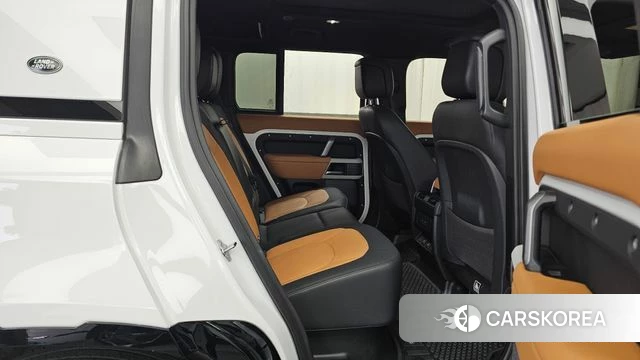 Land Rover Defender (L663) 2024 Белый из Кореи, фото 2