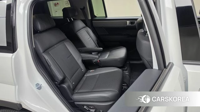 Hyundai Santa Fe (MX5) 2024 Белый из Кореи, фото 2