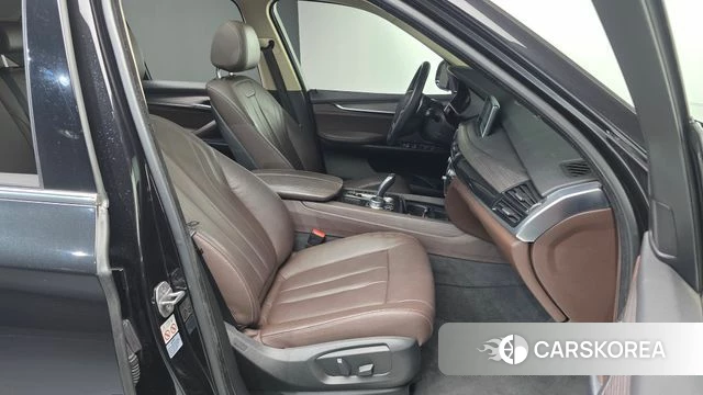 BMW X5 (F15) 2018 Черный из Кореи, фото 2
