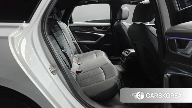 Audi A6 (C8) 2021 Белый из Кореи, фото 2