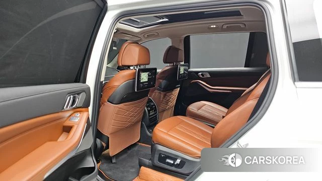 BMW X7 (G07) 2020 Белый из Кореи, фото 2