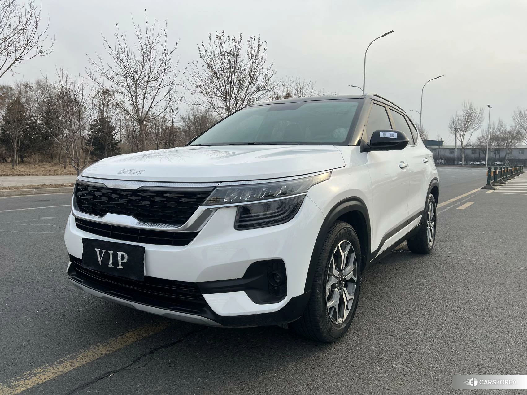 Kia KX3 2021 Белый из Китая, фото 2