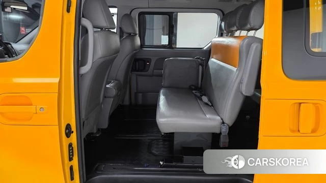 Hyundai The New Grand Starex 2021 Желтый из Кореи, фото 2