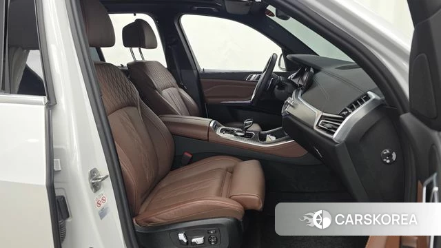 BMW X5 (G05) 2022 Белый из Кореи, фото 2