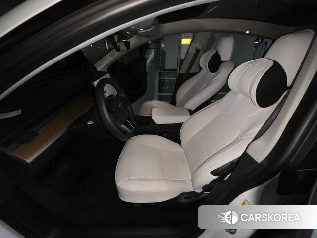 Tesla Model Y 2021 Белый из Кореи, фото 2