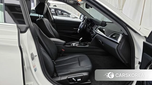BMW 3 Series GT (F34) 2020 Белый из Кореи, фото 2